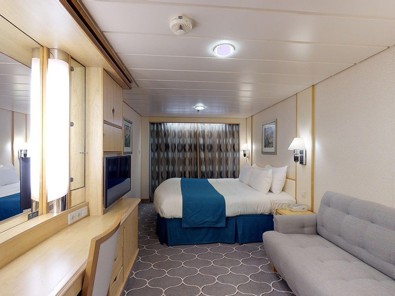 Spacious Ocean View Balcony